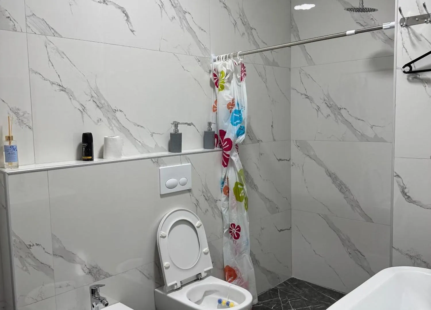 Bright & Roomy Tirana Apartamento
