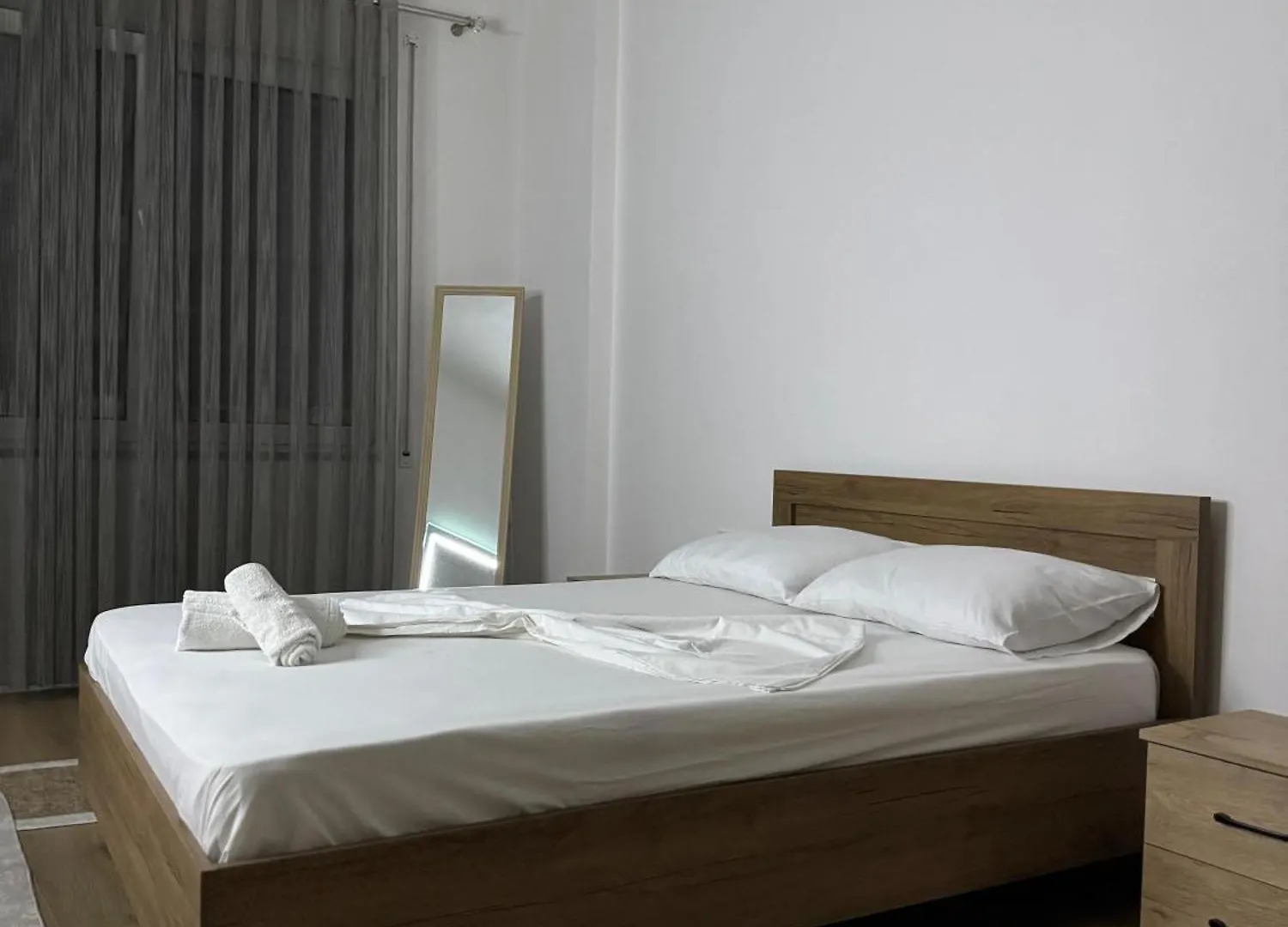Bright & Roomy Tirana Apartamento